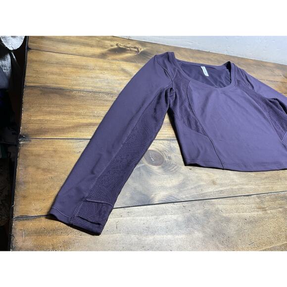 Athleta Shanti Lace Top Plus 1X Deep Crocus Violet Fitted Crop Scoop - Picture 3 of 12